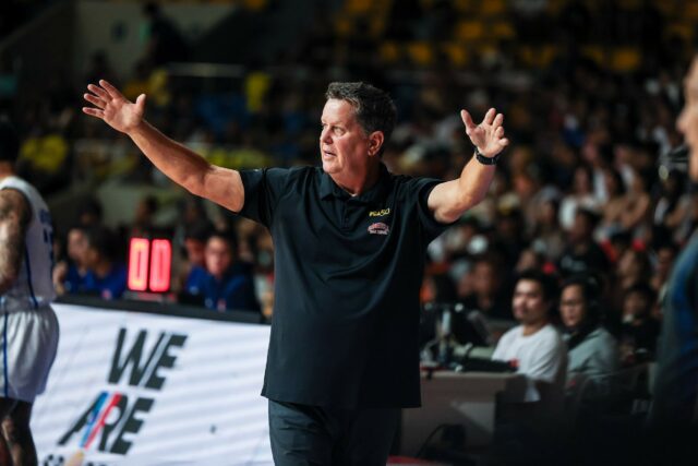 PBA Ginebra treinador Tim Cone