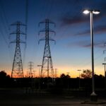 PG&E: Centenas recebem eletricidade de volta, mas uma dúzia ficará sem este fim de semana