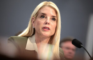 Pam Bonds se reúne com os democratas na Câmara de Pam Bonds se reúne com os democratas na Câmara de