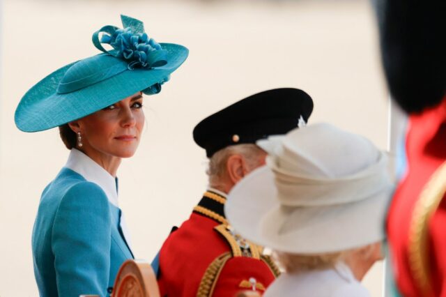 Windsor, Inglaterra - 16 de junho: Príncipe William, príncipe de Gales e Catherine, princesa de Gales, que participou da Ordem Anual da Calcinha de St. George's Chapel, Castelo de Windsor em 16 de junho de 2025. (Foto de Yui Mok - WPA Pool/Getty Images)