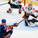 Eetu Luostarinen e Panteras não puderam conter Connor McDavid no jogo 1 - Fonte: Imagn