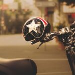 Passas práticas para cuidar do seu próprio capacete em casa em pouco tempo