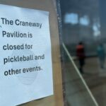 Pavilhão de Craneway quadras de pickleball em Richmond fecharam em disputa