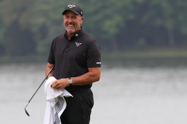 Phil Mickelson explica um detalhe interessante por trás de seu chute louco na Liv Golf Virginia

