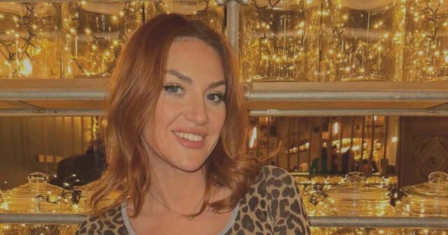 Por que Annie Charlotte encontra os únicos fãs que se capacitam com o diagnóstico de 2 vagina


