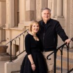 Por que os criadores de 'Elsbeth' Robert e Michelle King ainda olham diariamente? Todos