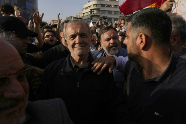 Presidente iraniano emite um novo aviso de 'resposta' para nós

