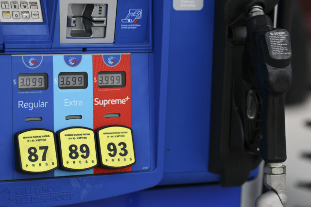 Qual é a greve de Trump no Irã significa para os preços do gás como o petróleo

