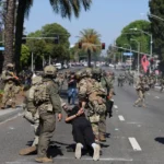 Quente em Los Angeles. Donald Trump envia um guardas nacionais