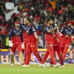 RCB ganha uma garota do título da Indian Premier League depois de derrotar o Punjab Kings na final do IPL 2025