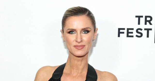 Recrie os sapatos de estampa de animais de Nicky Hilton que começam em apenas US $ 18

