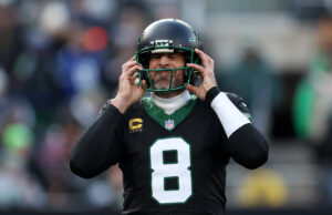 Relatório: Jets tratados com drama entre Aaron Rodgers e Teamamate Relatório: Jets tratados com drama entre Aaron Rodgers e Teamamate