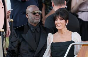 Revelado: Kris Jenner e o empolgado do namorado Corey Gamble no casamento de Jeff Bezos e Lauren Sanchez Kris Jenner, 69 anos, e seu namorado Corey Gamble, 44 anos, pareciam ter uma conversa tensa a bordo de um táxi aquático depois de Jeff Bezos e Lauren Sánchez o casamento de Veneza na sexta -feira