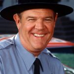 Rick Hurst, Cletus Hogg em 'The Dukes of Hazzard' e pai do ator Ryan Hurst, morre aos 79 anos