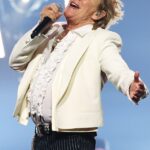 Rod Stewart, 80 anos, foi deixado