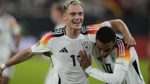 Rp2,5 bilhões de jogadores chegam ao Liverpool

