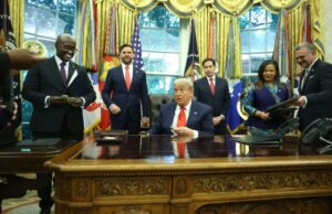 Ruanda, Congo assina um acordo de paz com um preso nos EUA para terminar a luta, que matou milhares Ruanda, Congo assina um acordo de paz com um preso nos EUA para terminar a luta, que matou milhares