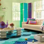 Sala de estar decorada com produtos Backgable X Jonathan Adler