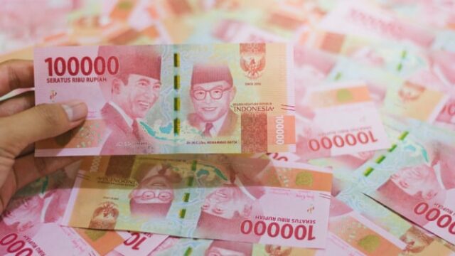 Rupiah é fortalecido depois que Trump atrasa o golpe no Irã, aumentando as esperanças da paz

