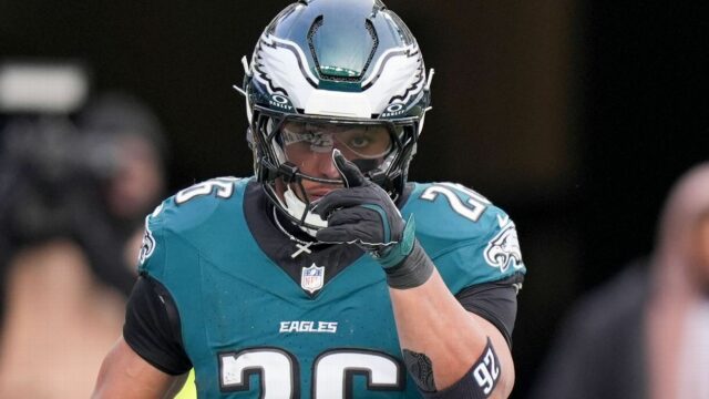 Saquon Barkley, do Eagles, muda de temporada quando entra no seu "primeiro"

