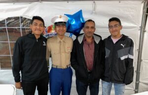 “Sinto -me enganado”, diz a Califórnia Marine quando ele venceu seu pai de um agente federal de imigração "Sinto -me enganado", diz a Califórnia Marine quando ele venceu seu pai de um agente federal de imigração