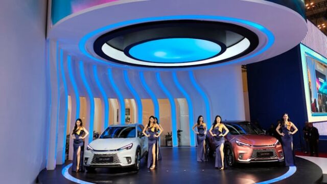 Só este é o lexus mais barato da Indonésia

