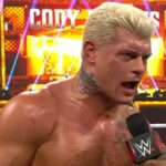 (Spoiler) 3 vezes o campeão mundial Smackdown retorna sem lesões durante as divisões; Confronta Cody Rhodes