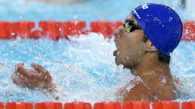 Srihari Nataraj assiste o melhor tempo indiano de 200m freestyle na natação nacional em Cingapura

