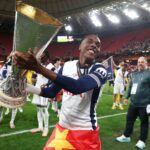 Tel se junta à Spurs em um acordo permanente após o empréstimo