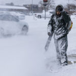 Tempestade do verão do 'inverno é replicado para atingir dois pés de neve