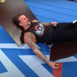 Terrível Curso de Reserva da CM Punk com Superstar Raw, veterano de luta livre (exclusivo)