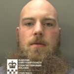 Alexander Dighton, 28 anos, venceu um oficial inconsciente e empilhou outro na perna quando começou um ataque à delegacia de Talbot Green em Rhondda Cynon Taf em 31 de janeiro