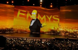 “The Simpsons” e San Diego mencionados em procedimentos legais sobre Trump e EVs Um Tesla-Sparkladestation em um estacionamento na esquina da Sexta Avenida e uma rua no centro de San Diego. Foto 25 de junho de 2025. (Rob Nikolewski/The San Diego Union-Tribune)