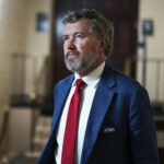 Thomas Massie Joma, ele gostaria de cessar com Trump depois do Irã Rift