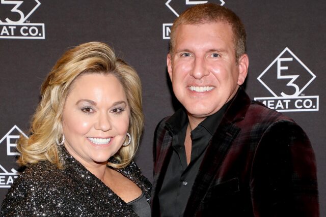 Todd e Julie Chrisley quebram o silêncio depois que Trump perdoa: "Deus tocou o coração do presidente Trump"

