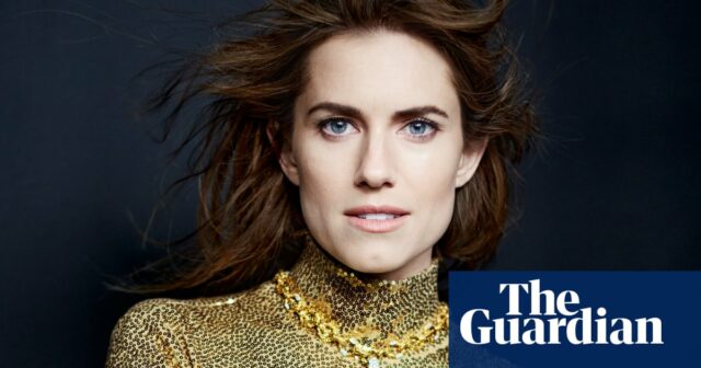 'Todos nós éramos bastante privilegiados': Allison Williams em meninas, bebês nepo e moméis tóxicos

