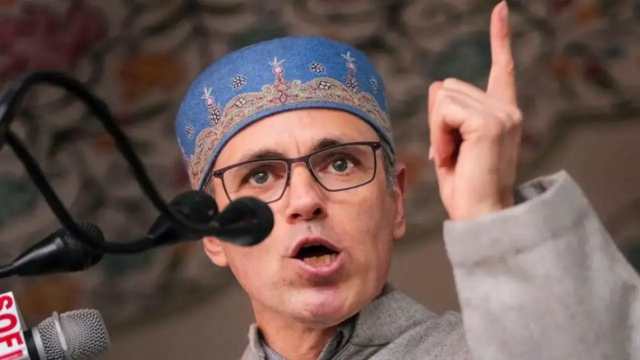 Tokhuk e Caxemira Vaca está trabalhando para melhorar a experiência do turismo: Omar Abdullah

