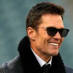 Tom Brady mostra similaridade com sua filha Vivian em Sweet New Selfie: 'Meu co -piloto favorito'