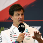Toto Wolff Leaw Great Dint on Fornks com Max Terstsad para o assento da Mercedes