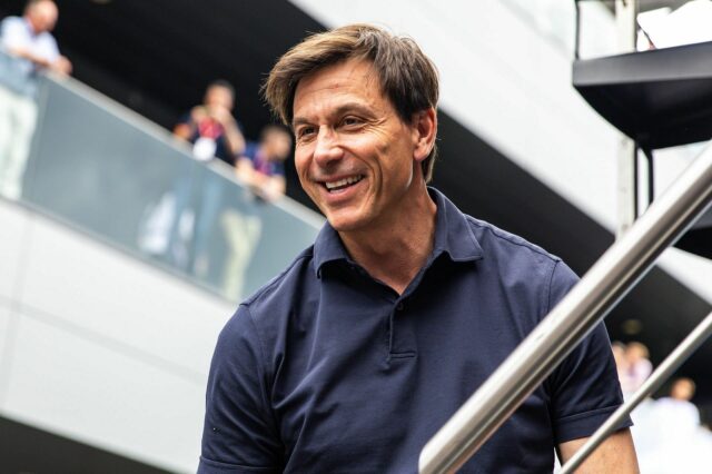 Toto Wolff confessa para esperar que Max Verstappen decidisse que George Russell virá com o status do contrato

