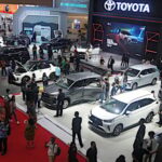 Toyota Governante de carros híbridos na Indonésia, Kijang Innova Zenix é o mais caçado