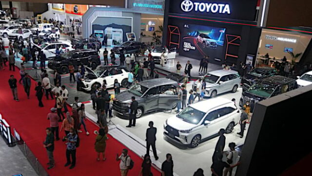 Toyota Governante de carros híbridos na Indonésia, Kijang Innova Zenix é o mais caçado

