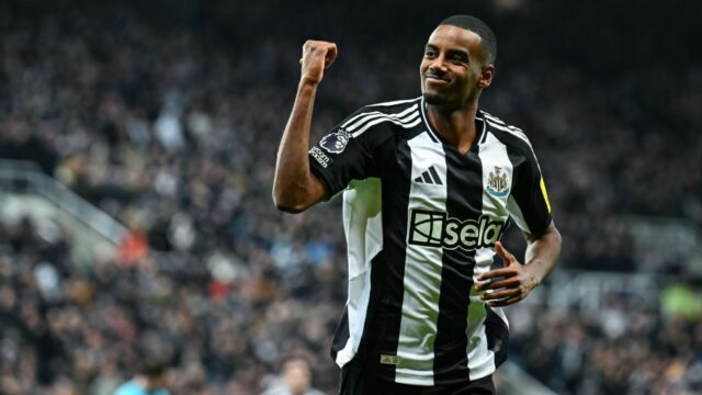 Transferir rumores, notícias: como o liverpool olho Alexander Isak, tenta Newcastle

