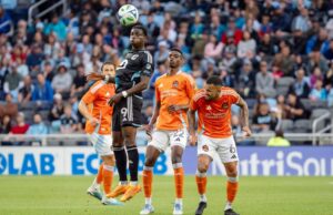 Três empréstimos de elevação rápidos de segundo tempo de altura no Dynamo MLS: Houston Dynamo FC em Minnesota United