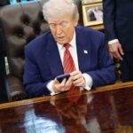 T1 -Smartphone do Trump Mobile