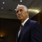 Trump ameaçam o principal desafio contra Tillis para a votação do projeto de lei