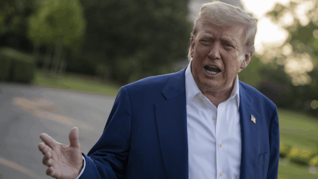 Trump imita Clint Eastywood, ousa pesquisá -lo para pesquisá -lo: 'Faça meu dia!'

