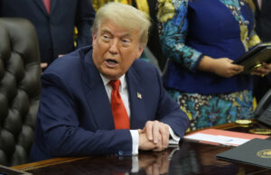 Trump reage a Senado “grande, grande e bonito” do Senado Trump reage a Senado "grande, grande e bonito" do Senado