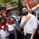 Nova York, 21 de junho: Eleição da prefeita da cidade de Nova York, o candidato Zohran Mamdani participa de uma coleta de campanha e exige total conformidade com as leis da cidade do santuário da cidade, 21 de junho de 2025, na Diversity Square em Jackson Heights Heights, em Borough of Queens, News. (Foto de Andrew Lichtenstein/Corbis via Getty Images)