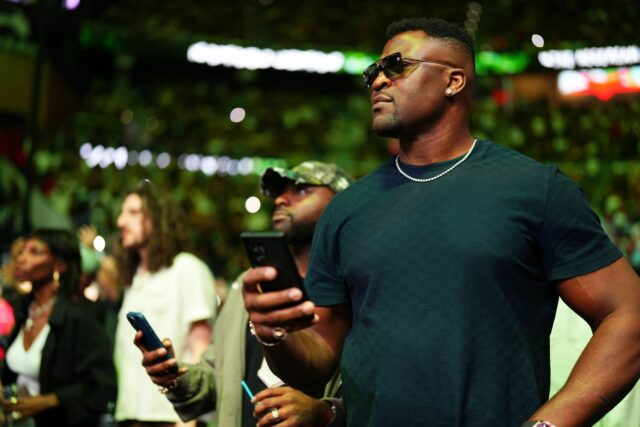 UFC ft. Se ele retornar a Jon Jones e Tom Aspinall, 4 concorrentes em potencial para Francis Ngannou

